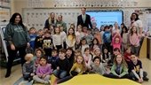 Mayor Perry Participates in Read Across America