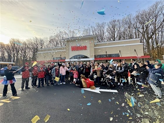 Photo of ribbon cutting