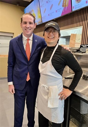 Mayor Tony Perry and Owner Isaac Cho pose for a photo together!