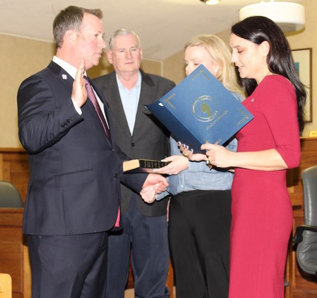 Rick Hibell swearing in