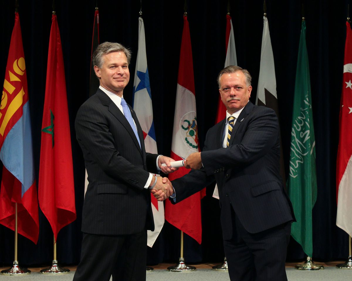 25062163_fu8caiphzc (2)